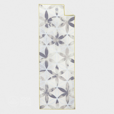 - YOGITOES+ REPREVE white light  , Manduka, USA, 180cm x 61 cm