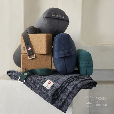 Болстер круглый enlight™, Manduka, USA,69x23cm Болстер круглый enlight™, Manduka, USA,69x23cm